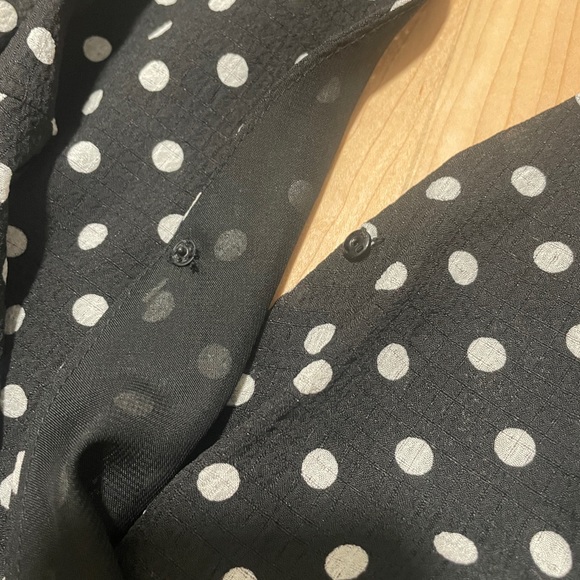 YaYa&co Dot Ruffle Open Back shirt, size Sm - Picture 8 of 13